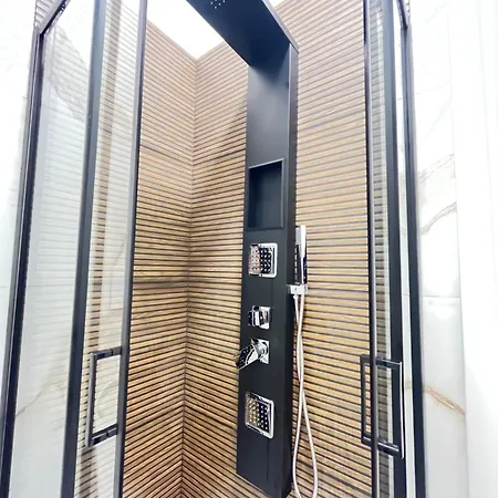 Casa Miseno, Independent Apartment Near Metro B-2